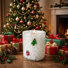 Load image into Gallery viewer, Tree & Gift 12oz Icon Candle