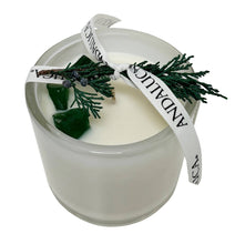 Load image into Gallery viewer, Evergreen & Pine Stone Candle