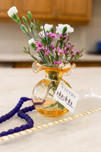 Load image into Gallery viewer, Vietri Hibiscus glass amber bud vase