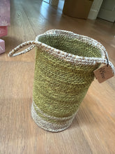 Load image into Gallery viewer, Woven sea grass bottle holder
